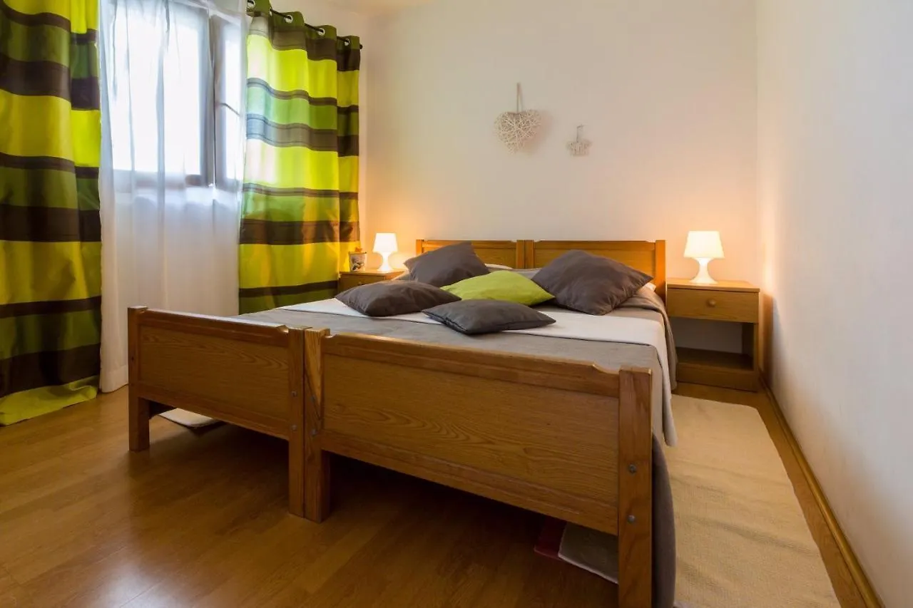 Two-Bedroom Apartment In Crikvenica Lxxxviii Dramalj