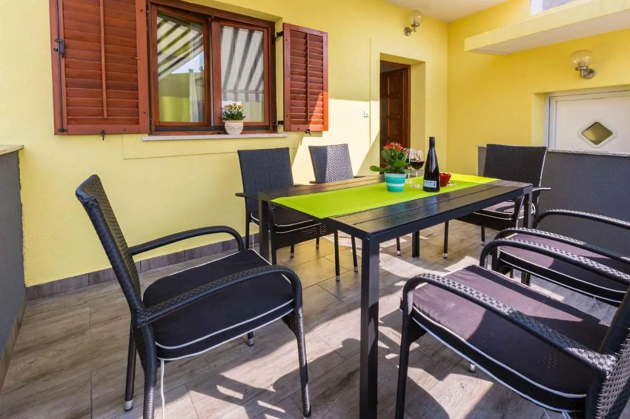 Two-Bedroom Apartment In Crikvenica Lxxxviii Dramalj Croatia