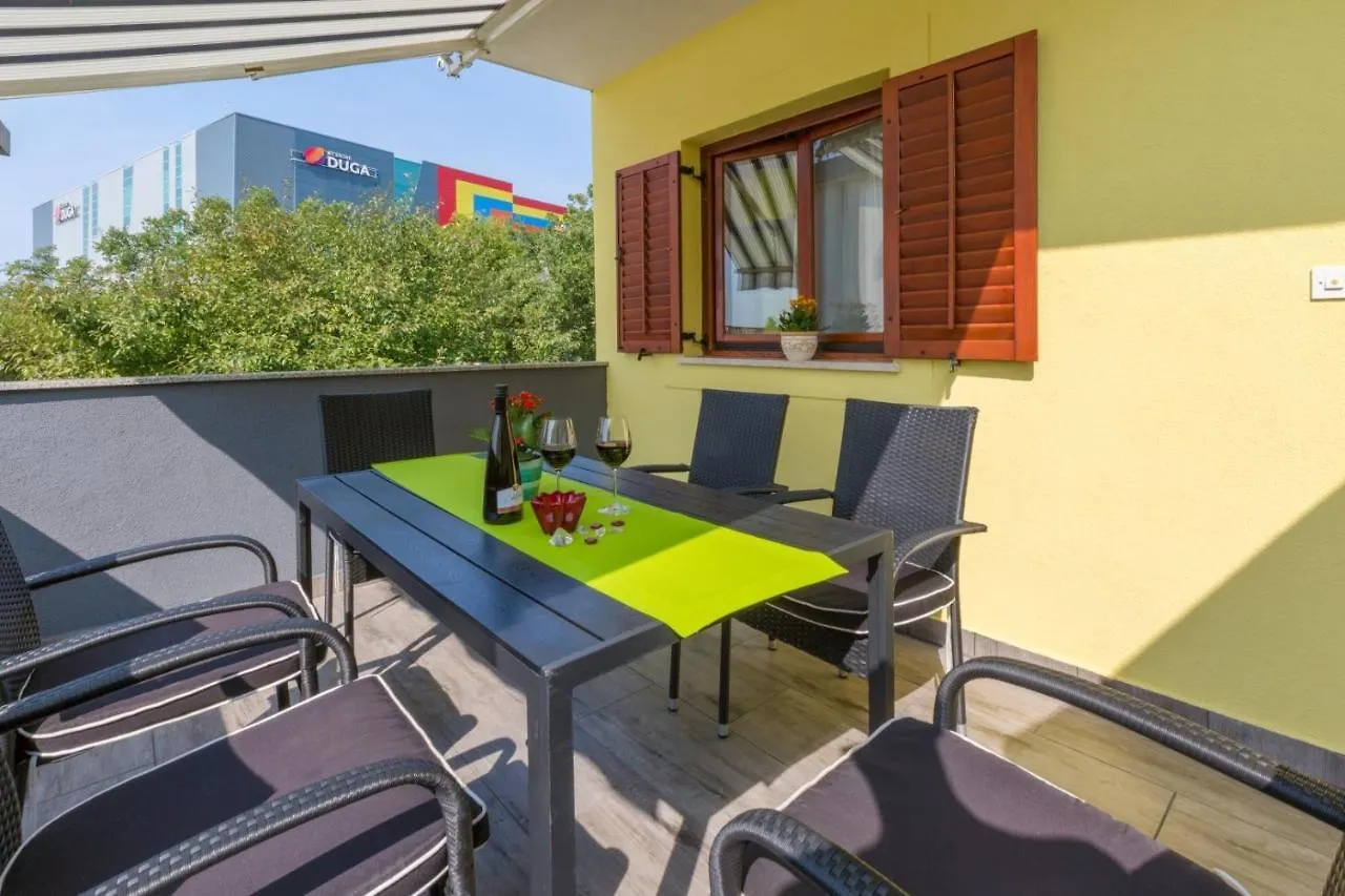Two-Bedroom Apartment In Crikvenica Lxxxviii Dramalj 0*,