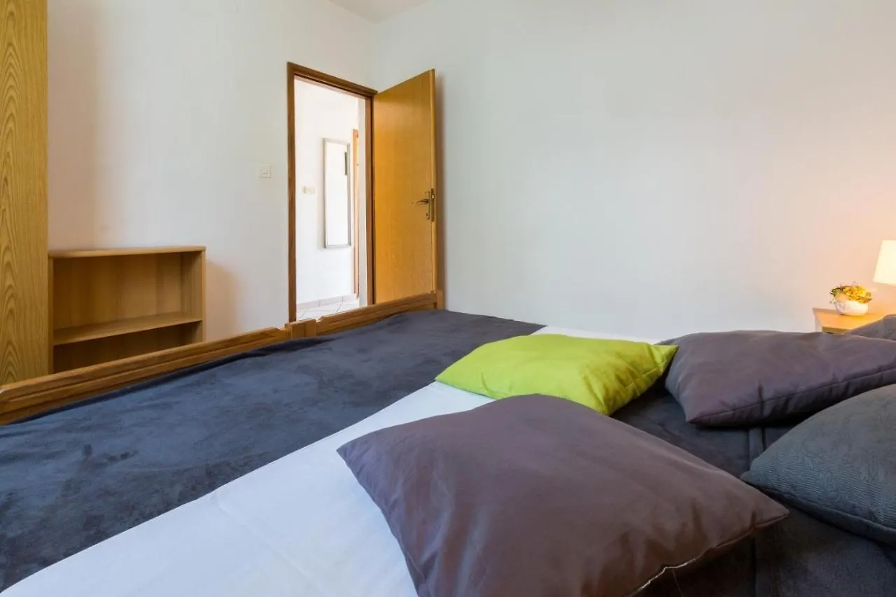 Two-Bedroom Apartment In Crikvenica Lxxxviii Dramalj